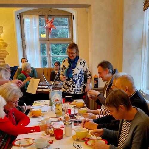 Zauberhafte Klänge und besinnliche Momente: Die Weihnachtsfeier der SHG Türkheim